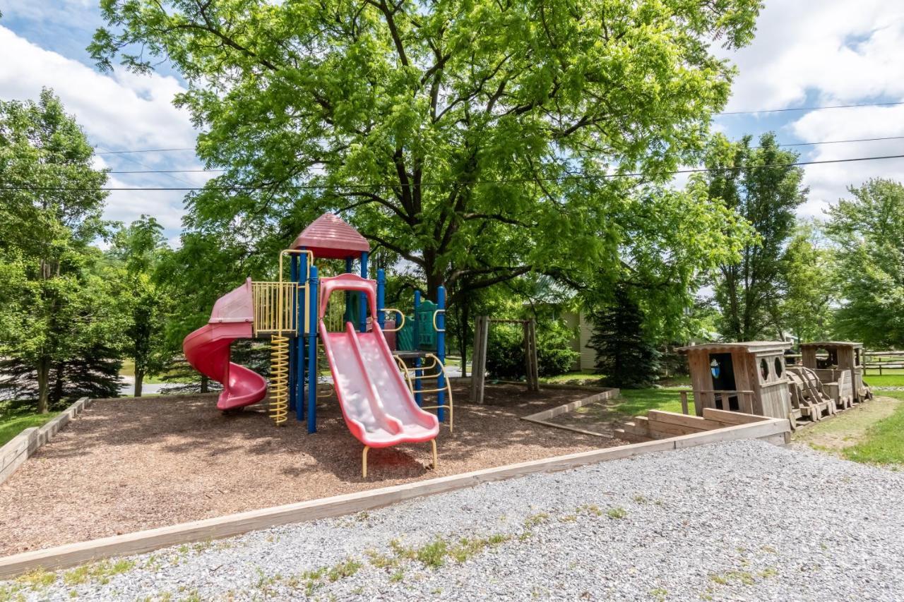 Spring Gulch Screened Park Model 6 Mount Airy Exterior foto