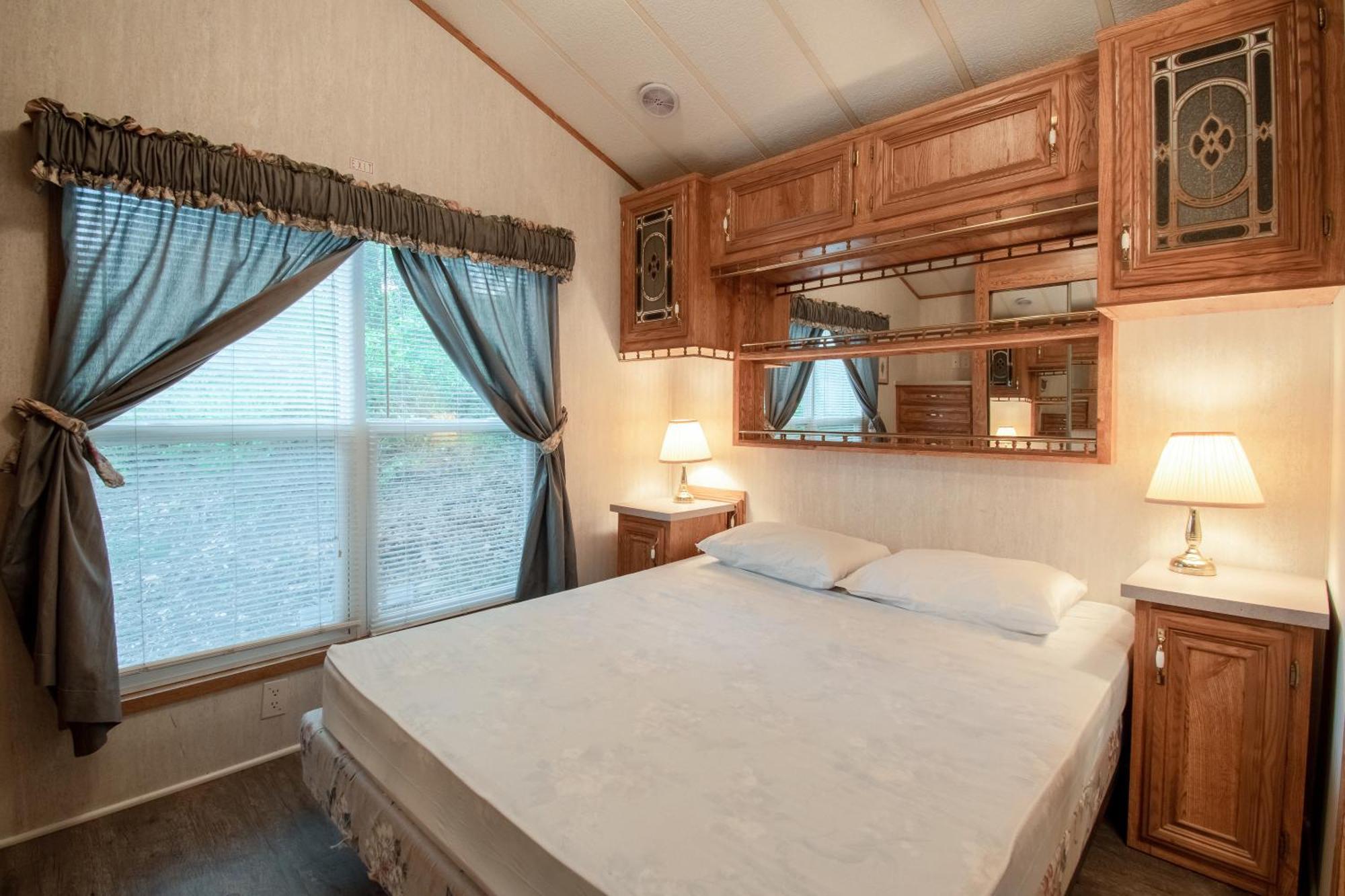 Spring Gulch Screened Park Model 6 Mount Airy Cameră foto